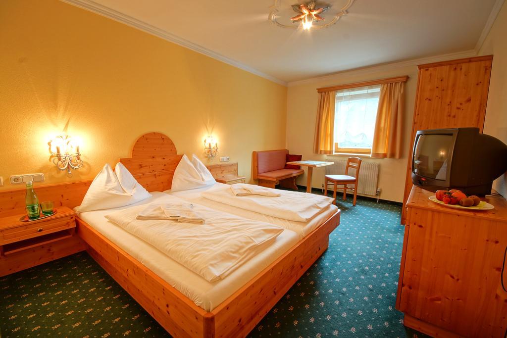 Hotel Restaurant Das Roessl Windischgarsten Ruang foto