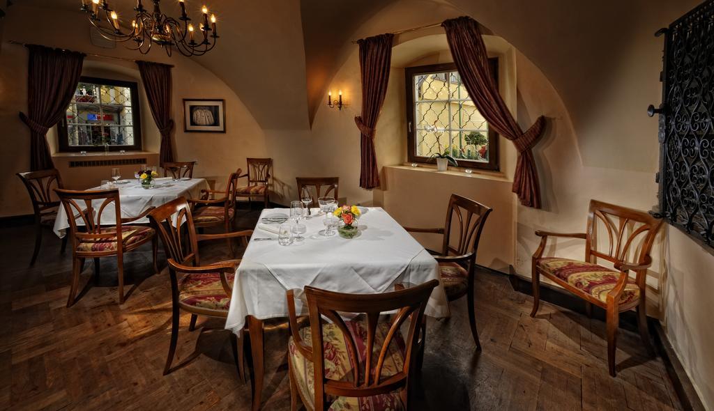 Hotel Restaurant Das Roessl Windischgarsten Bagian luar foto